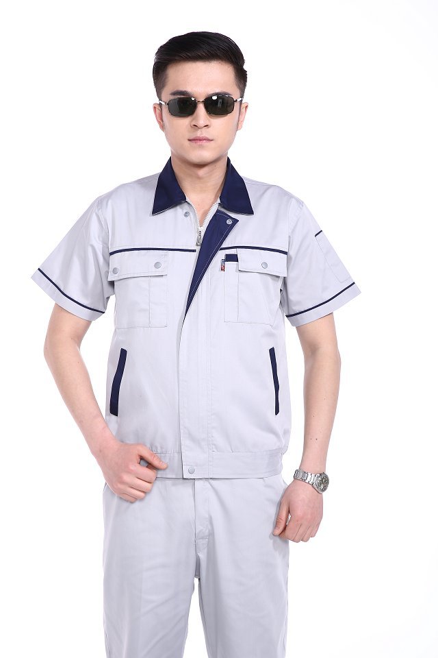 2023年服饰与箱包行业动态：趋势与前景